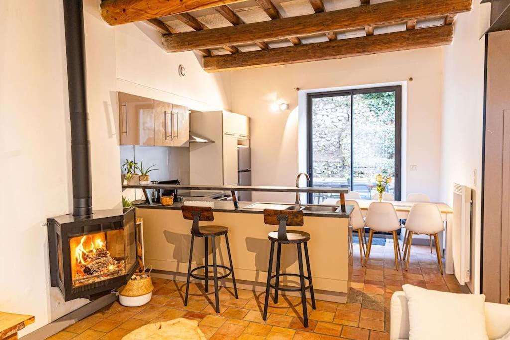 Maison De Village Barbentane Avec Spa Dış mekan fotoğraf